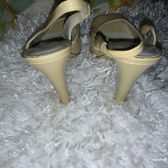 Nine West Platform Sandals  - Picture 5 of 10